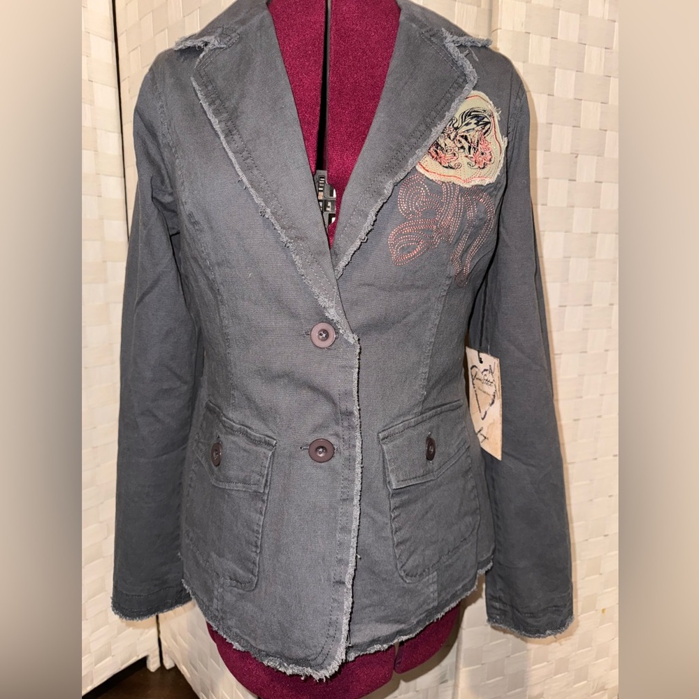 Love Stitch embroidered grey blazer NWT size Large
